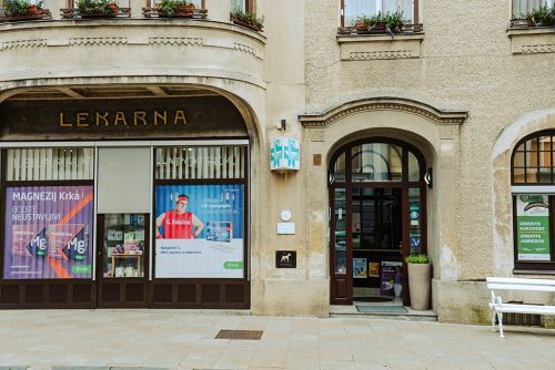 Lekarna Kamnik (zunanjost) vhod