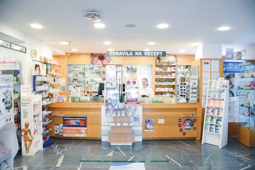 Lekarna Litija (notranjost)