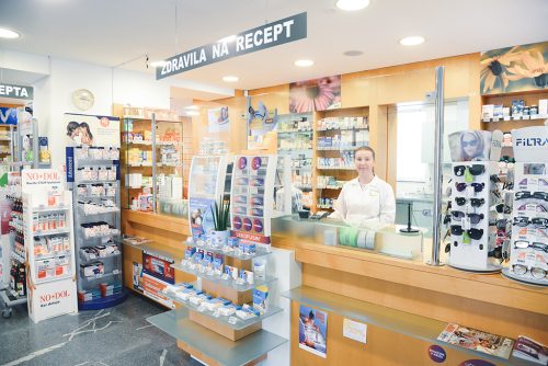 Lekarna Litija (notranjost)