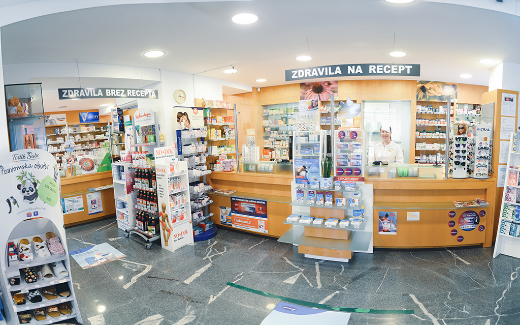 Lekarna Litija (notranjost)