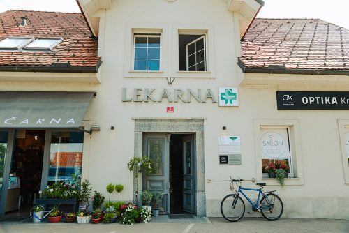 Lekarna Moravče (podružnica) (zunanjost)